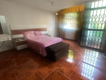 VENTA DE CASA EN :  LA URB ANTONIA MORENO DE CACERES- VENTANILLA