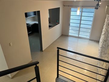 CASA EN VENTA RESIDENCIAL ARVORE SANTA CATARINA N.L.
