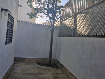 CASA EN VENTA RESIDENCIAL ARVORE SANTA CATARINA N.L.