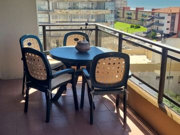 3 AMBIENTES EN VENTA - GESELL CENTRO - VISTA AL MAR - COCHERA