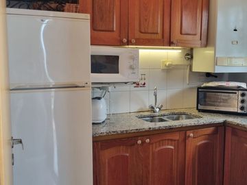3 AMBIENTES EN VENTA - GESELL CENTRO - VISTA AL MAR - COCHERA