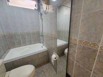 ¡Alquiler de departamento en Santa Patricia – Espacioso y funcional!