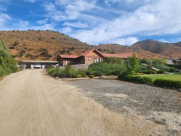 ESPECTACULAR CASA EN PIRQUE, OPORTUNIDAD