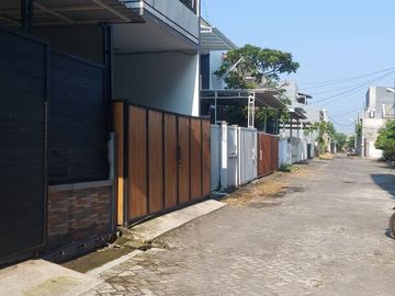 Dijual Rumah Siap Huni di Perumahan Graha Sukolilo Regency Keputih Surabaya