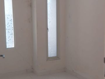 Dijual Rumah Siap Huni di Perumahan Graha Sukolilo Regency Keputih Surabaya