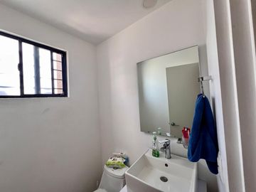CASAEN ALTARERRA II CON EXCEDENTE DE TERRENO Y ESQUINA