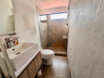 CASAEN ALTARERRA II CON EXCEDENTE DE TERRENO Y ESQUINA