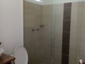 CASA EN CONJUNTO CERRADO DOSUQBERDAS EN VENTA