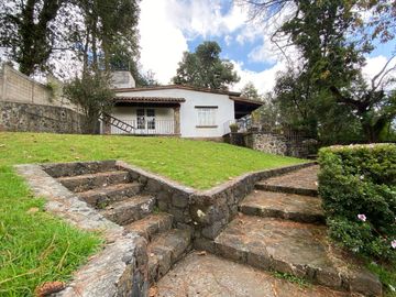 VENTA DE CASA DE CAMPO CON RECÁMARA EN PLANTA BAJA EN HUITZILAC, MORELOS