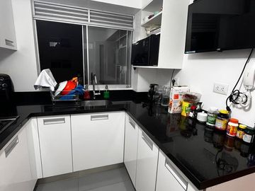 Vendo Lindo departamento con Vista lateral al mar en esquina con Malecón Bertoloto