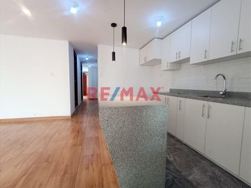 Vendo Departamento Flat En Urb.Mangomarca S.J.L