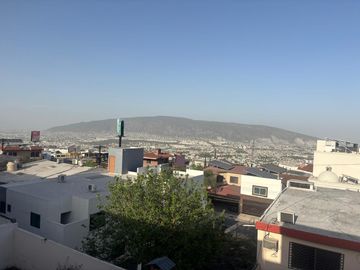 CASA VENTA CUMBRES 5to SECTOR