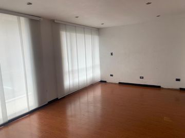 ESPECTACULAR CASA ESQUINERA EN VENTA