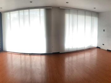 ESPECTACULAR CASA ESQUINERA EN VENTA