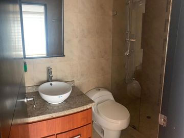 ESPECTACULAR CASA ESQUINERA EN VENTA