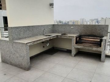 DEPARTAMENTO EN AVENIDA ARENALES CDRA. 14.