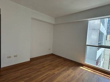DEPARTAMENTO EN AVENIDA ARENALES CDRA. 14.