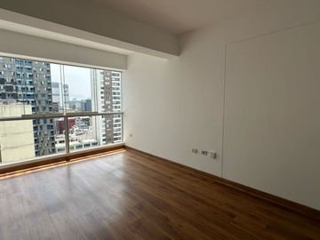 DEPARTAMENTO EN AVENIDA ARENALES CDRA. 14.