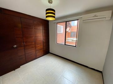 Venta Casa 5 Habitaciones en Condominio - Ciudad Jardín, Sur de Cali