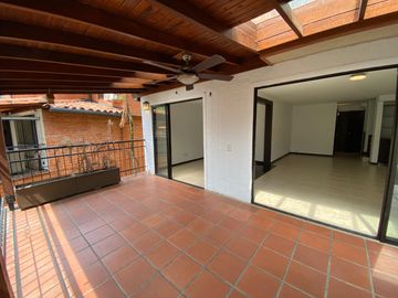 Venta Casa 5 Habitaciones en Condominio - Ciudad Jardín, Sur de Cali