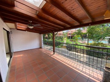 Venta Casa 5 Habitaciones en Condominio - Ciudad Jardín, Sur de Cali