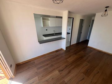 Depto. Remodelado de 3D y 1B en Av. 2da Transversal con Uno Sur. Maipú.
