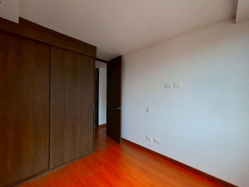 SE VENDE APARTAMENTO MADRID HACIENDA CASA BLANCA LA HERRERIA
