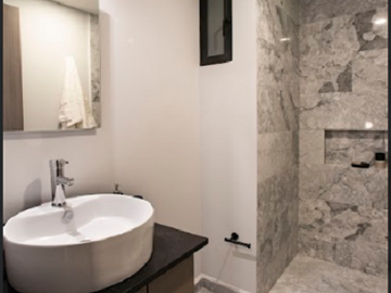 Excelente departamento en Roma Sur, 97 m2 de construcción  2R/2B/2E  Roof privado de 70 m2