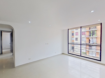 SE VENDE APARTAMENTO EN MADRID CON PAQUEADERO PRIVADO