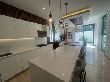 Casa en venta en Residencial Valenia Playa del Carmen