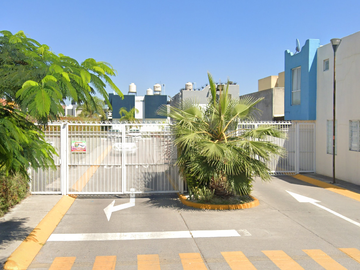 Casa en Venta; REMATE BANCARIO !!; C. San Francisco, Parques del Palmar, Tlaquepaque, Jalisco