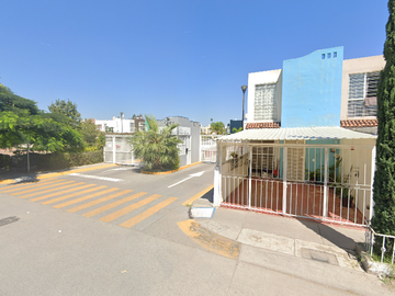 Casa en Venta; REMATE BANCARIO !!; C. San Francisco, Parques del Palmar, Tlaquepaque, Jalisco