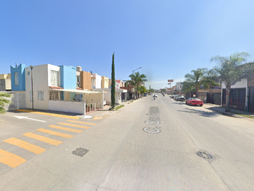 Casa en Venta; REMATE BANCARIO !!; C. San Francisco, Parques del Palmar, Tlaquepaque, Jalisco