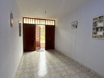VENTA CASA URB. SAN ISIDRO I ETAPA - TRUJILLO