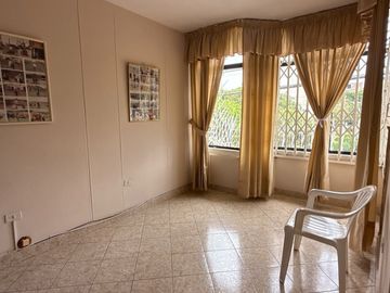 VENTA CASA URB. SAN ISIDRO I ETAPA - TRUJILLO