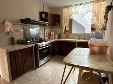 VENTA CASA URB. SAN ISIDRO I ETAPA - TRUJILLO