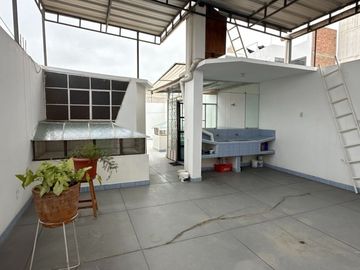 VENTA CASA URB. SAN ISIDRO I ETAPA - TRUJILLO