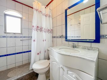 Preciosa Casa en Venta en Rosario de Peñuelas. Coquimbo.