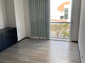 VENTA (O RENTA OPCIÓN COMPRA) DEPARTAMENTO REMODE