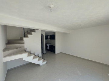 CASA EN CONDOMINIO EN VENTA