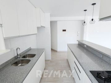 Venta De Departamento De Estreno En Los Olivos