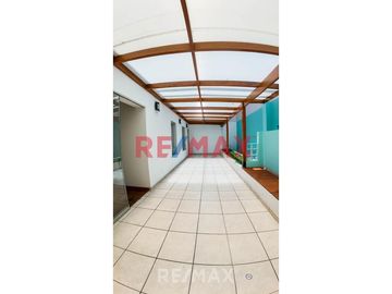 SE ALQUILA HERMOSO DEPARTAMENTO EN LOS ROSALES, DE 158M2 SURCO