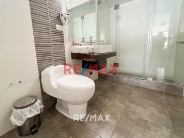 SE ALQUILA HERMOSO DEPARTAMENTO EN LOS ROSALES, DE 158M2 SURCO