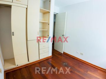 SE ALQUILA HERMOSO DEPARTAMENTO EN LOS ROSALES, DE 158M2 SURCO