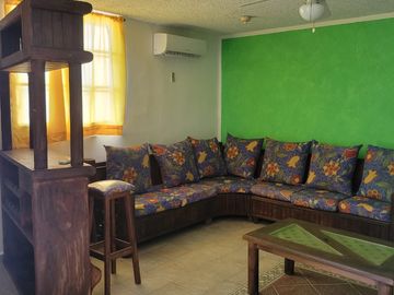 CASA EN VENTA. FRACC. JOYAS DIAMANTE - ACAPULCO, GRO.