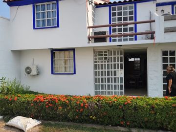 CASA EN VENTA. FRACC. JOYAS DIAMANTE - ACAPULCO, GRO.