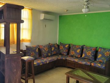 CASA EN VENTA. FRACC. JOYAS DIAMANTE - ACAPULCO, GRO.