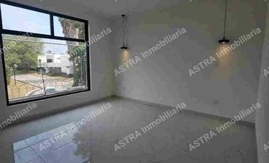 SE VENDE CASA EN FRACCIONAMIENTO EN Super Axex, Boulevard de Los Reyes, Pueblo de San Bernardino Tlaxcalancingo, San Andrés Cholula, Puebla, 72820, ME