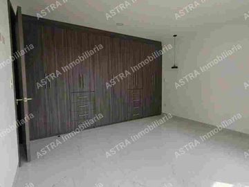 SE VENDE CASA EN FRACCIONAMIENTO EN Super Axex, Boulevard de Los Reyes, Pueblo de San Bernardino Tlaxcalancingo, San Andrés Cholula, Puebla, 72820, ME