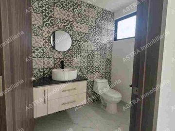 SE VENDE CASA EN FRACCIONAMIENTO EN Super Axex, Boulevard de Los Reyes, Pueblo de San Bernardino Tlaxcalancingo, San Andrés Cholula, Puebla, 72820, ME